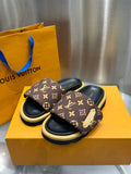 LV POOL PILLOW COMFORT