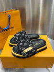LV POOL PILLOW COMFORT