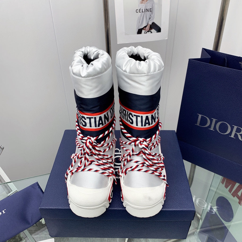 dior snow boots ❄️  Swag shoes, Girly shoes, Moon boots