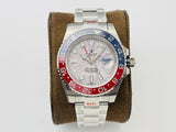 The Oyster Perpetual GMT-Master II in 18 ct white gold with an Oyster bracelet
