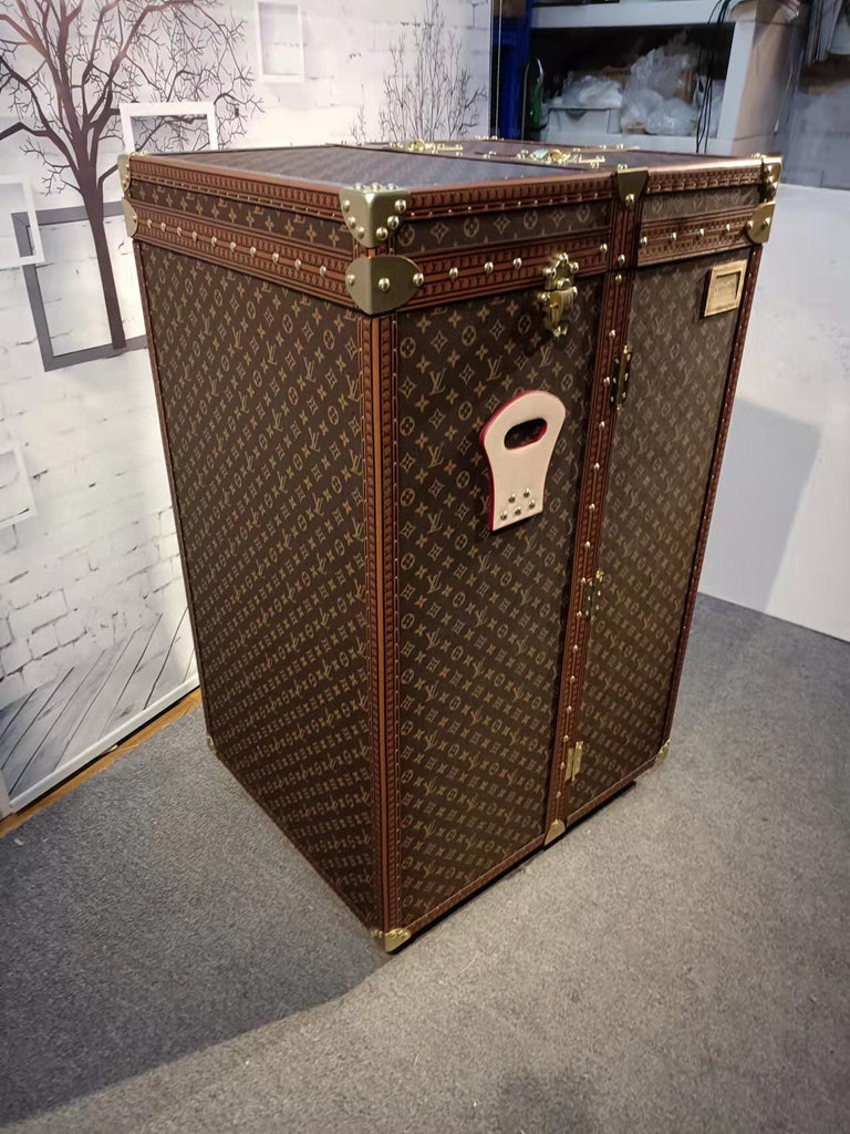 louis vuittons steamer trunk