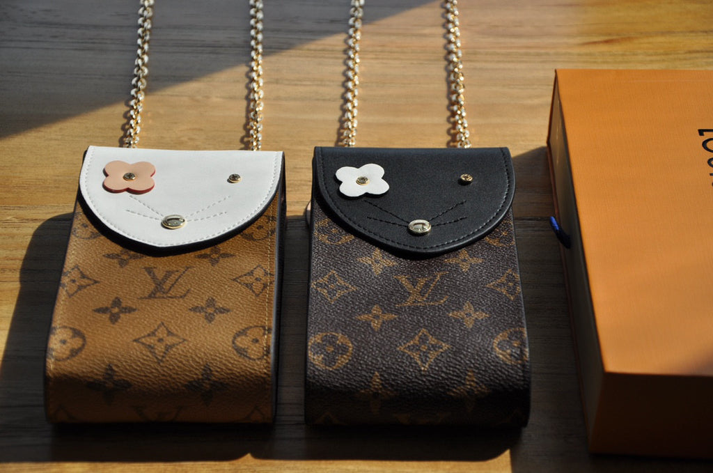 LV Mouse Phone Bag – Kinno Scuba