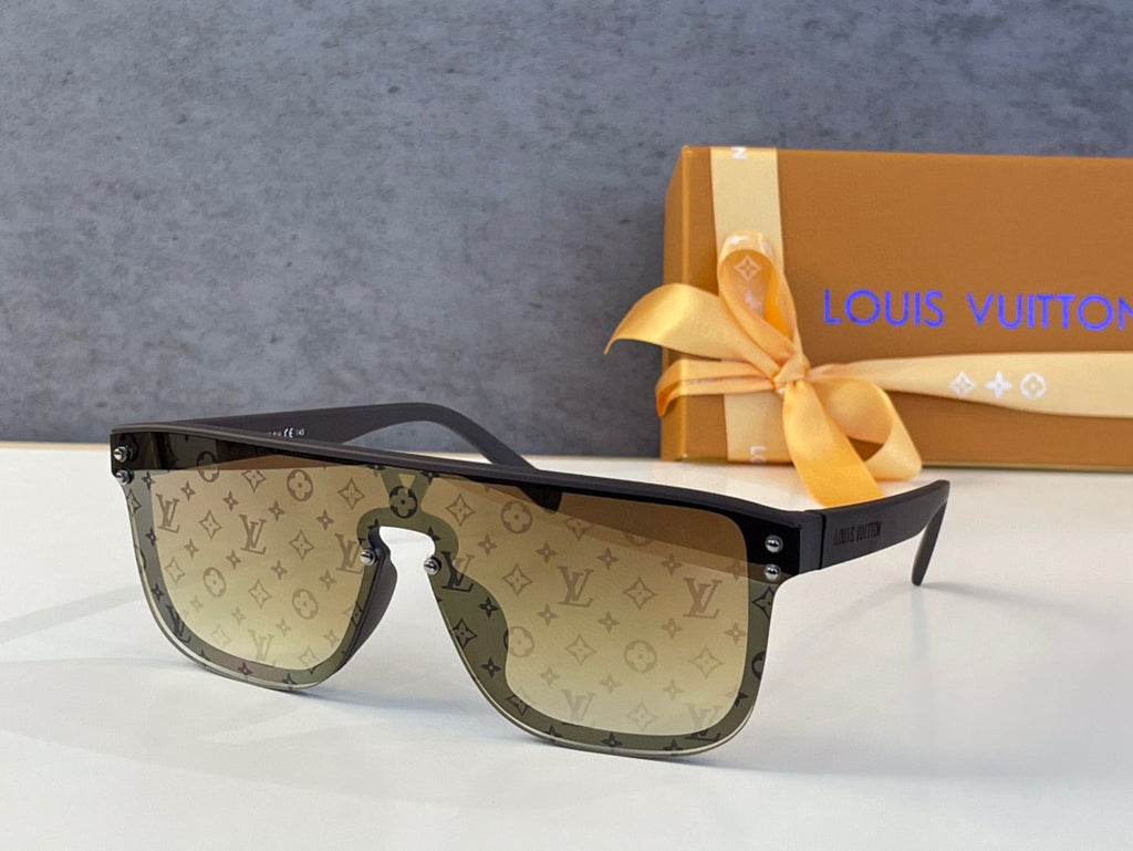 Louis Vuitton Men's Orange Waimea Round W Sunglasses Z1332W